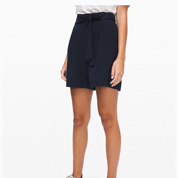 Nwt Lululemon Athletica Noir Short 
